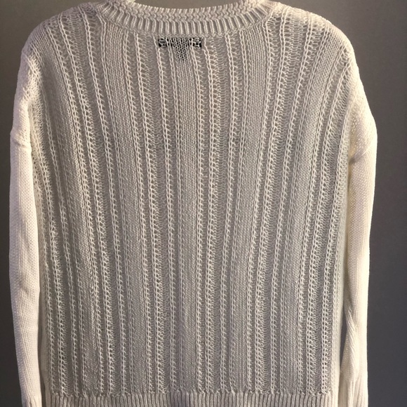 White tennis sweater - Picture 3 of 4